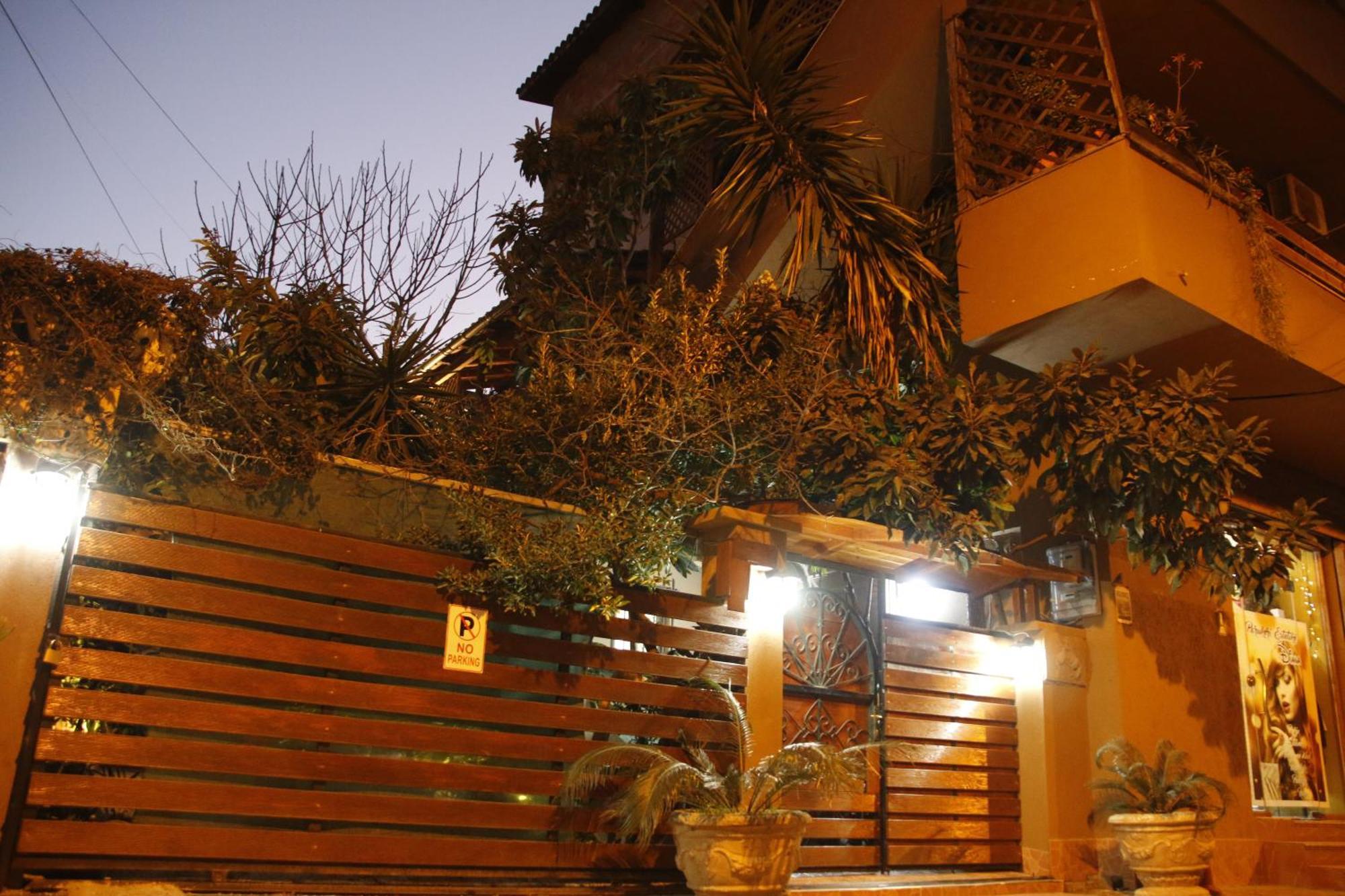 2 Kitarat Bb Bed & Breakfast Vlore Exterior photo